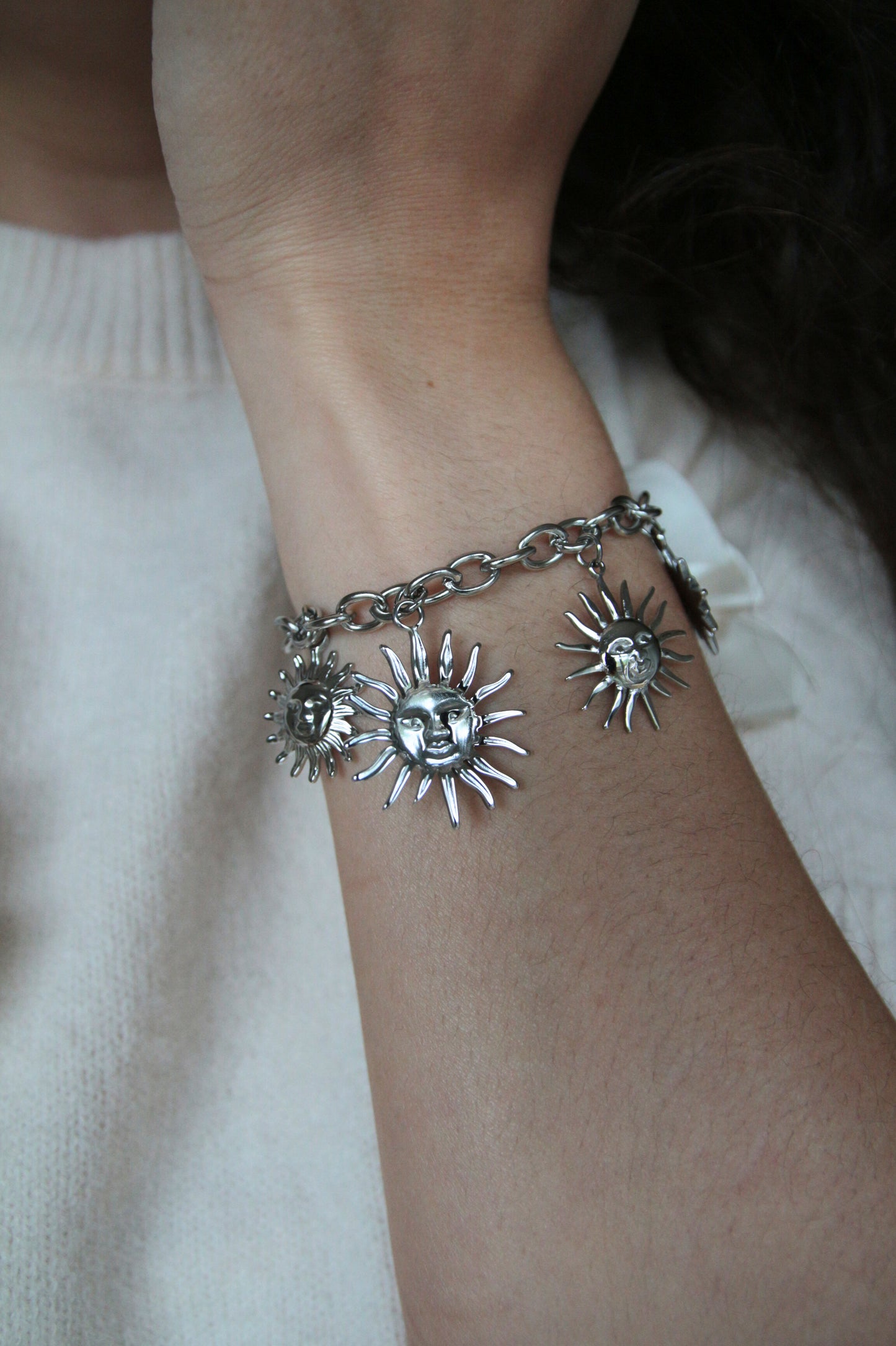 Bracelet breloques soleils argenté - SUNNY