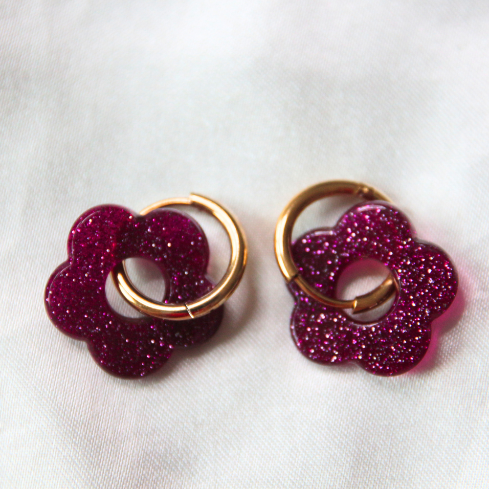 Boucles d'oreilles fleurs paillettes prune - FLORA