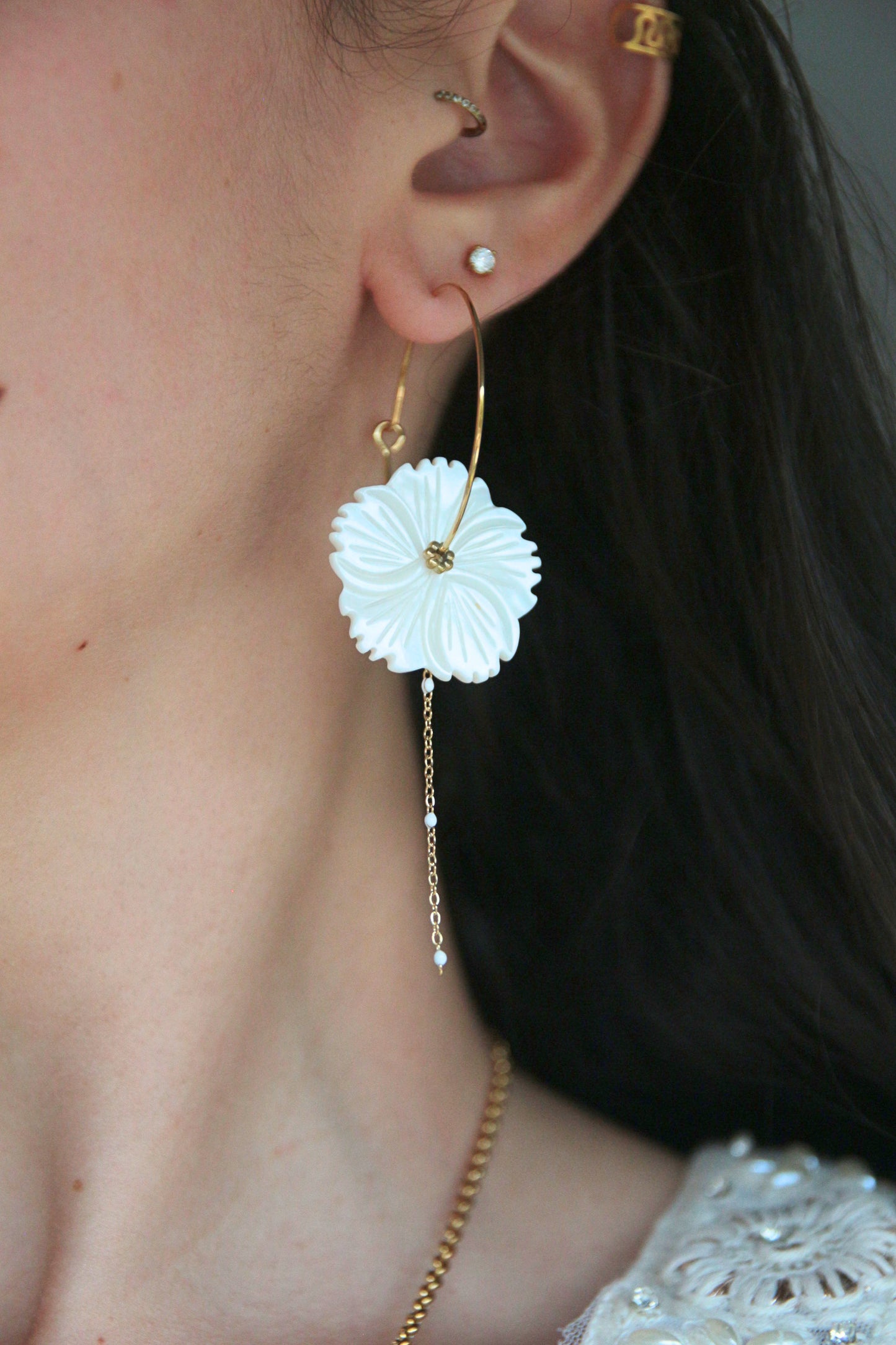 Boucles d'oreilles pendante fleur - CAPRI