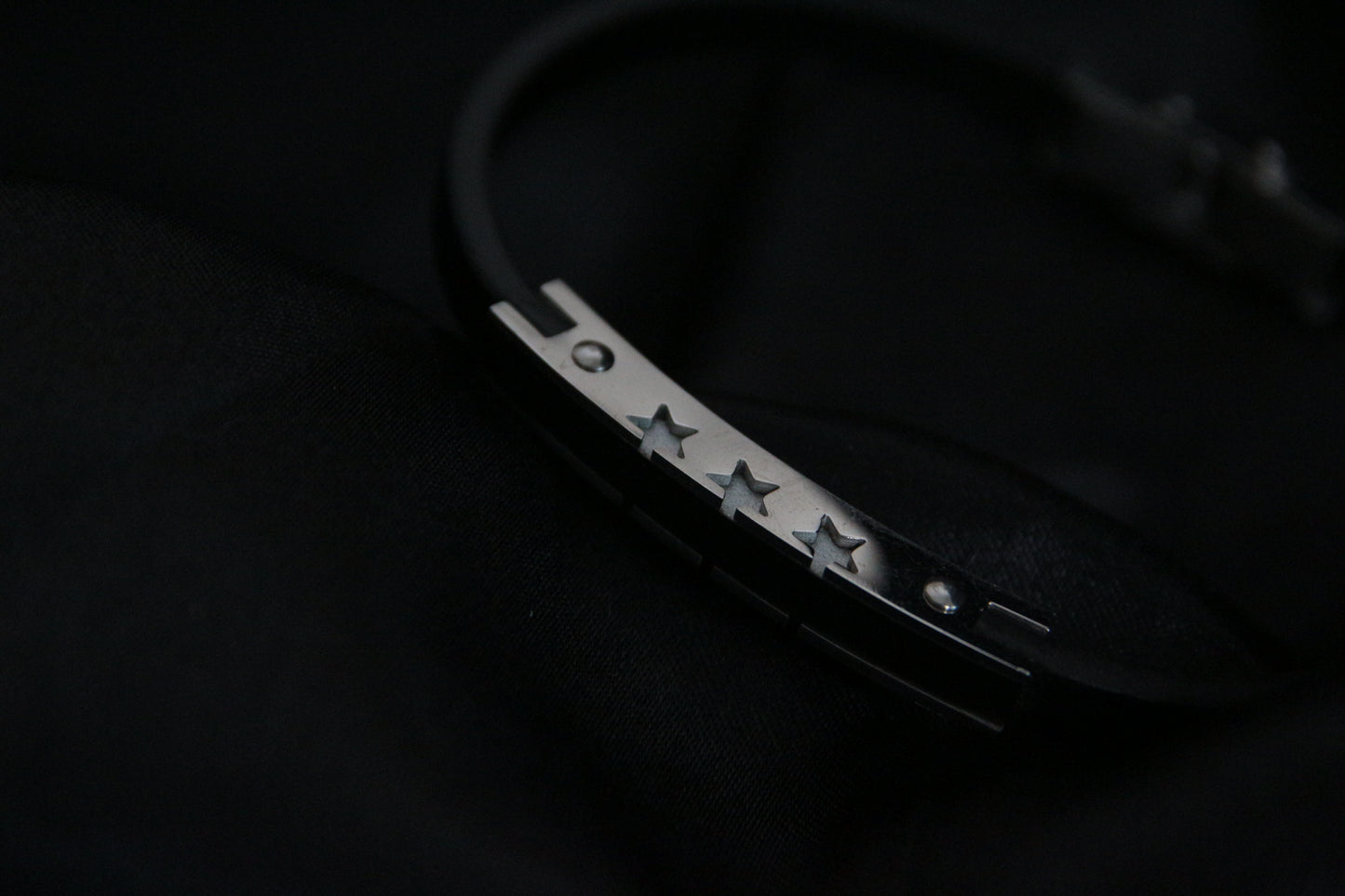 Bracelet cuir homme noir et étoiles - BRYAN