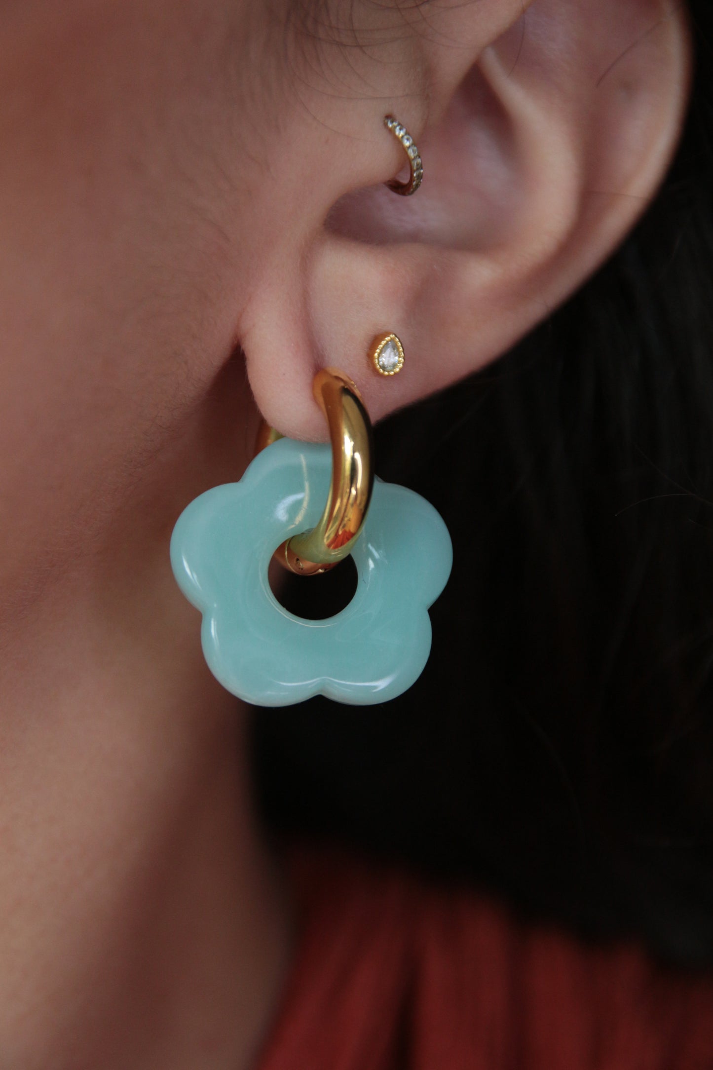 Boucles d'oreilles fleur résine vert d'eau - FLORINE