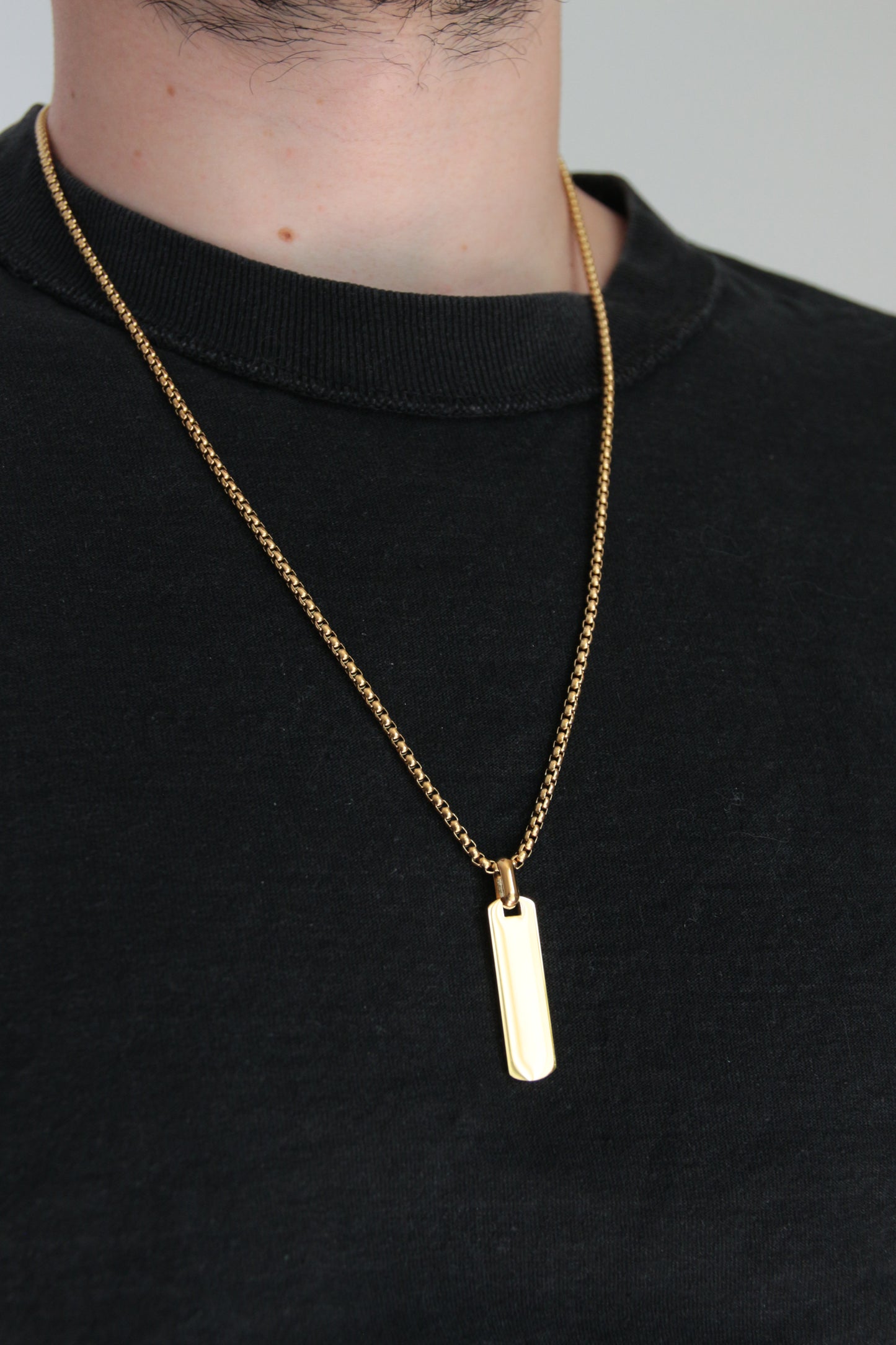 Collier homme médaillon doré - ENZO