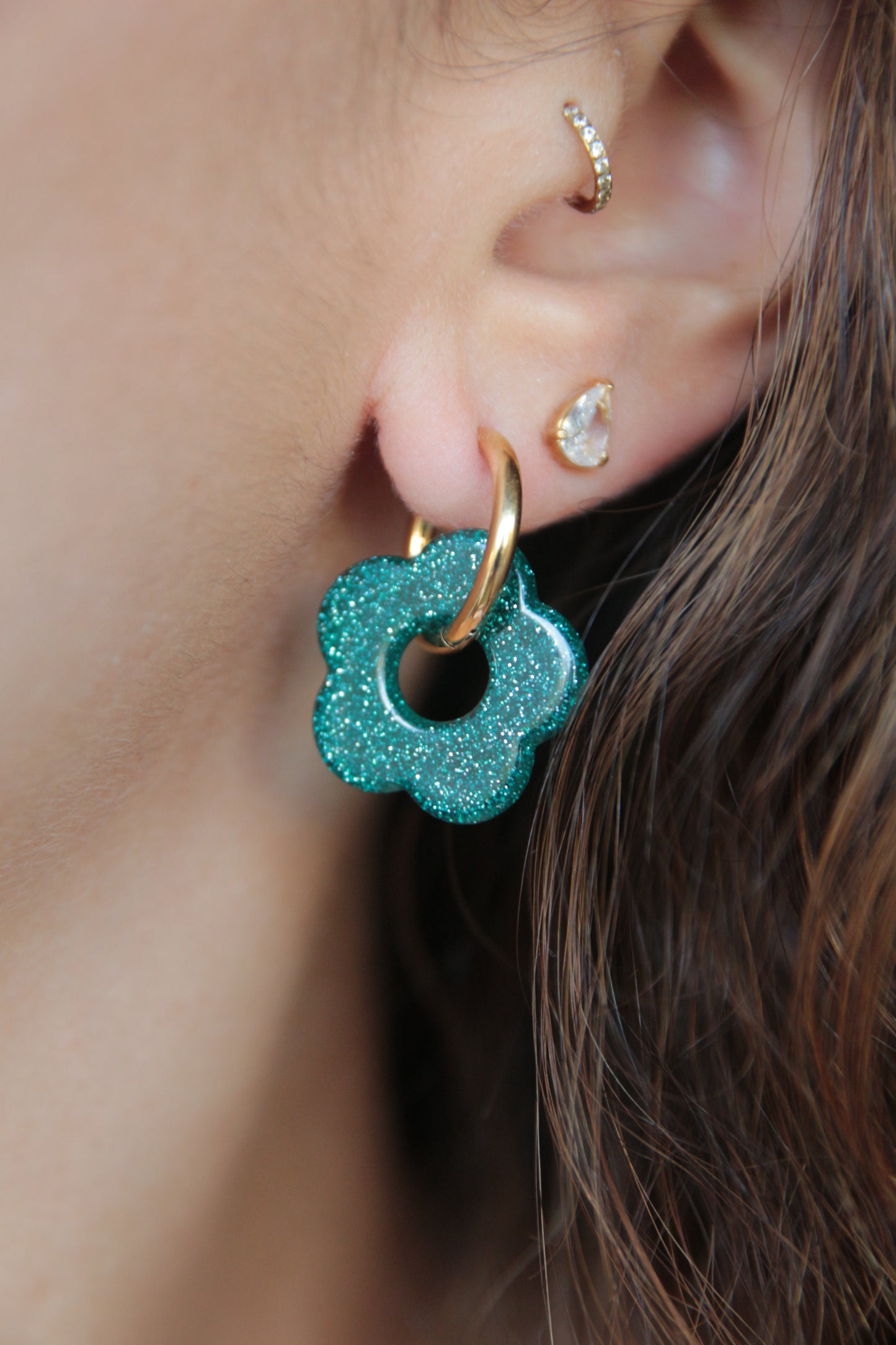 Boucles d'oreilles fleurs paillettes bleu canard - FLORA