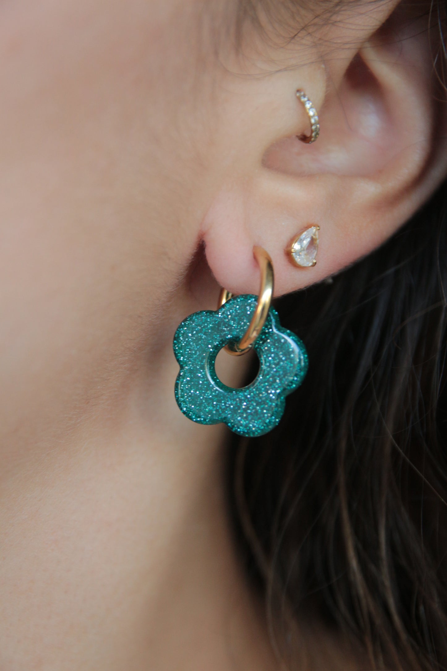 Boucles d'oreilles fleurs paillettes bleu canard - FLORA