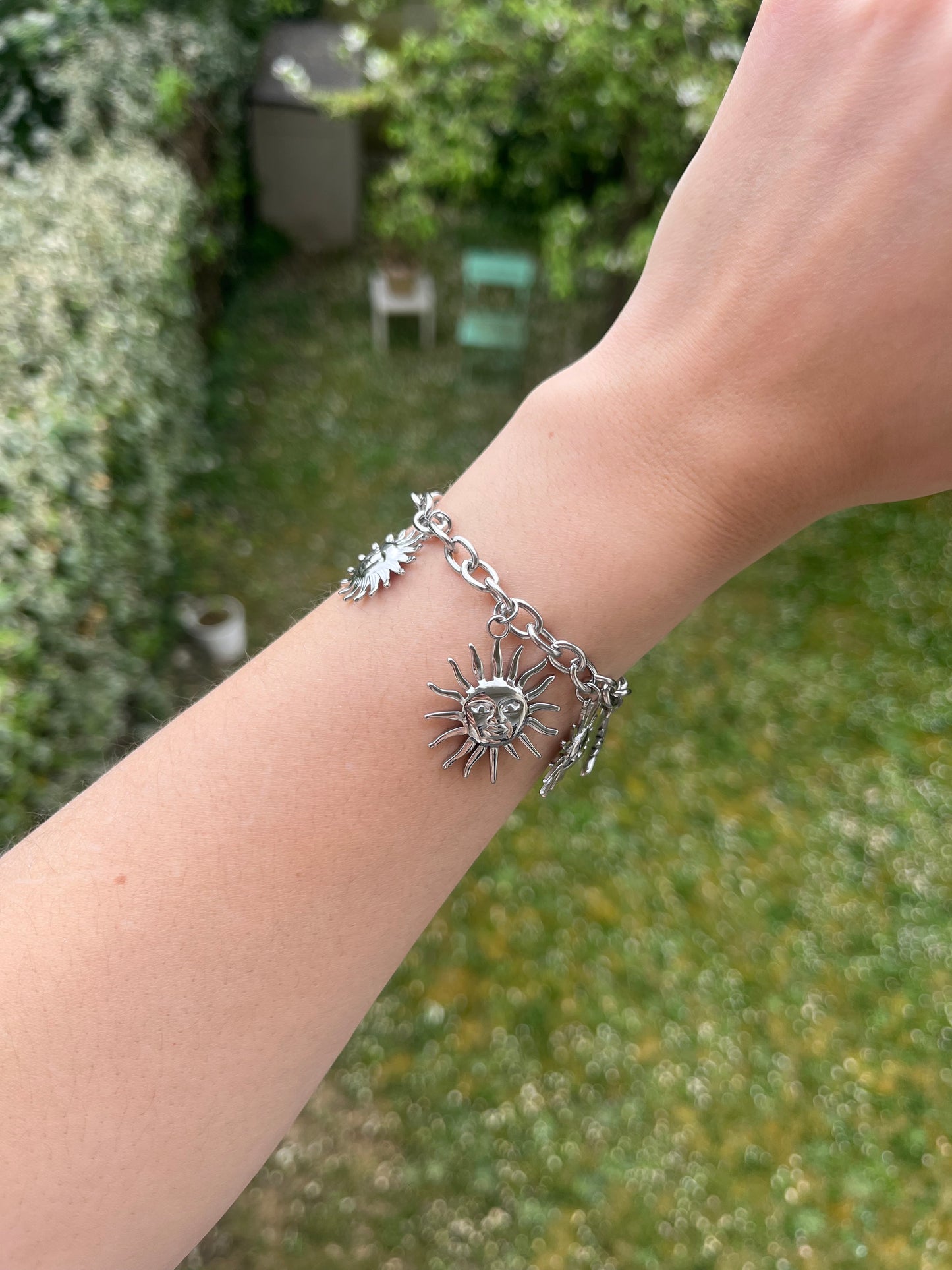 Bracelet breloques soleils argenté - SUNNY