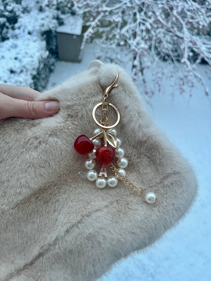 Porte clé cerise perles
