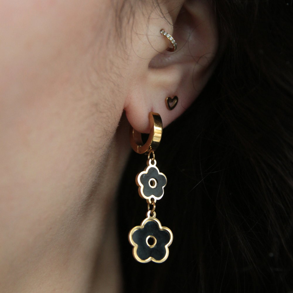Boucles d'oreilles pendantes fleurs noires - Flora