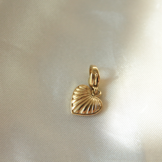Charm petit coeur doré