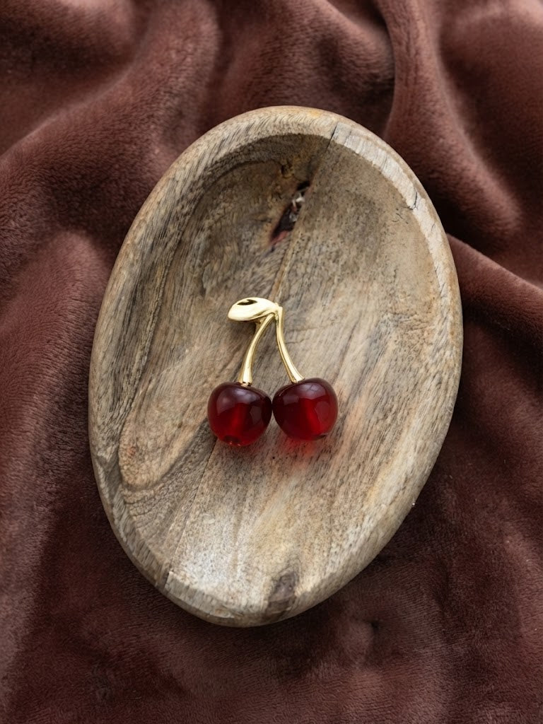 Broche cerise
