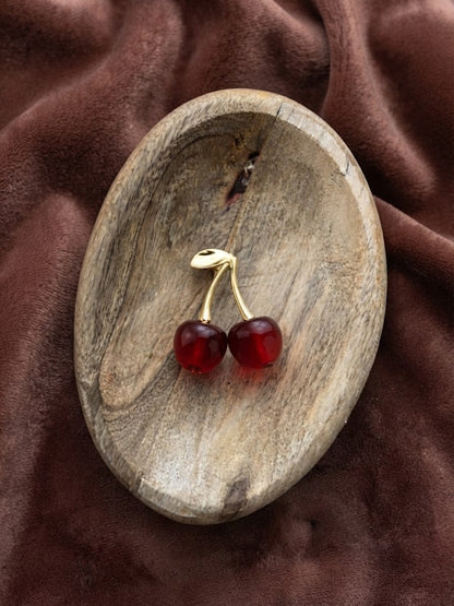 Broche cerise