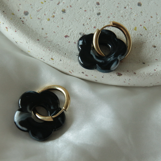 Boucles d'oreilles fleurs noires - Florine
