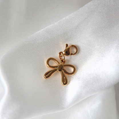 Charm noeud doré