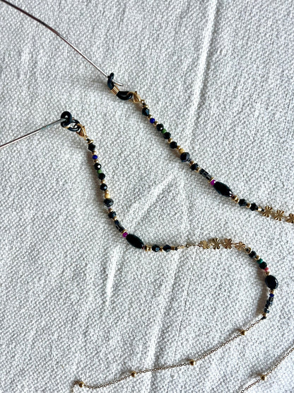 Chaîne lunettes perles noire & dorée