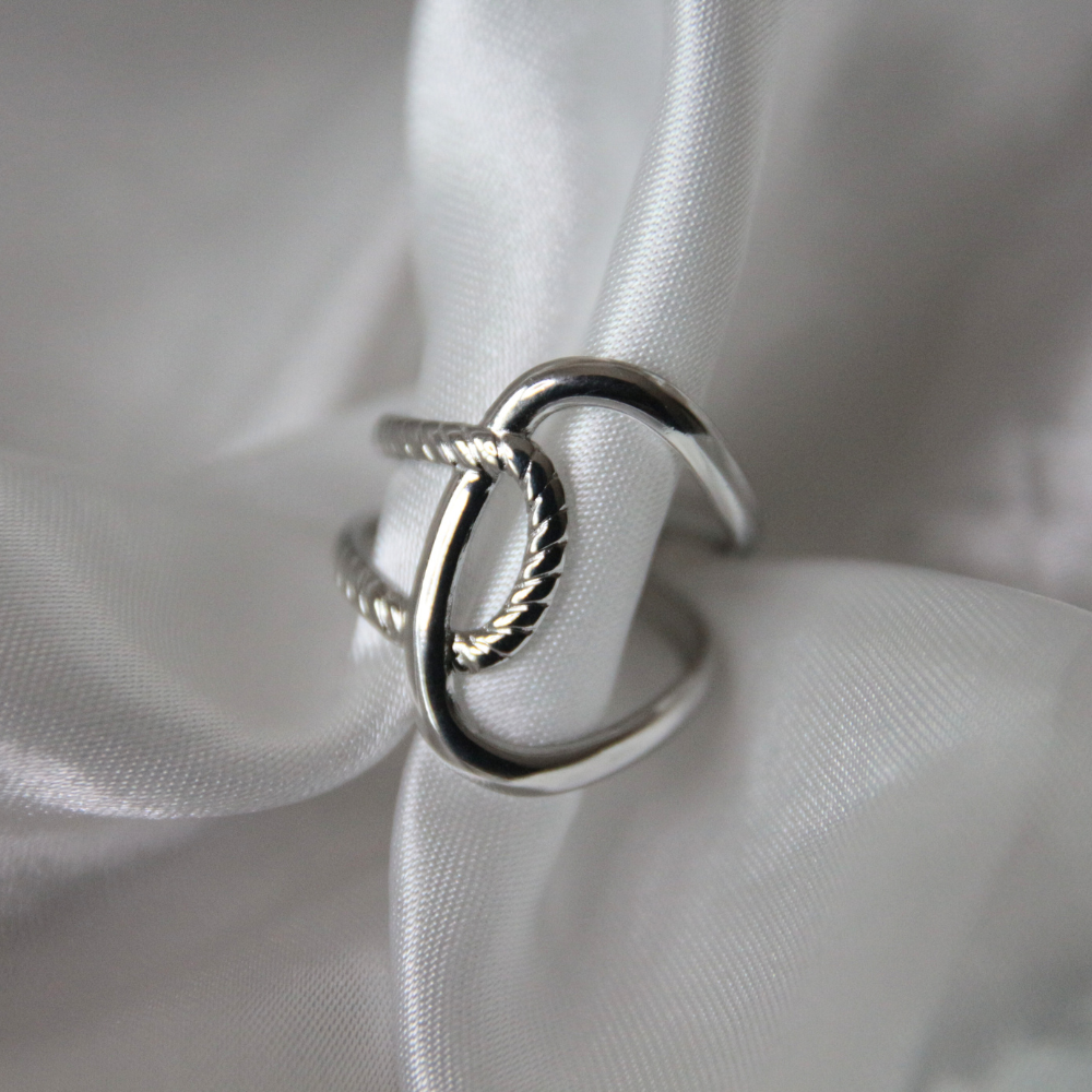 Bague boucle