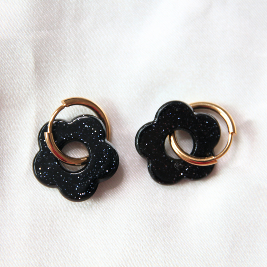 Boucles d'oreilles fleurs paillettes noir - FLORA