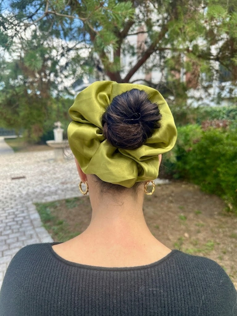 Chouchou satin vert olive XXL