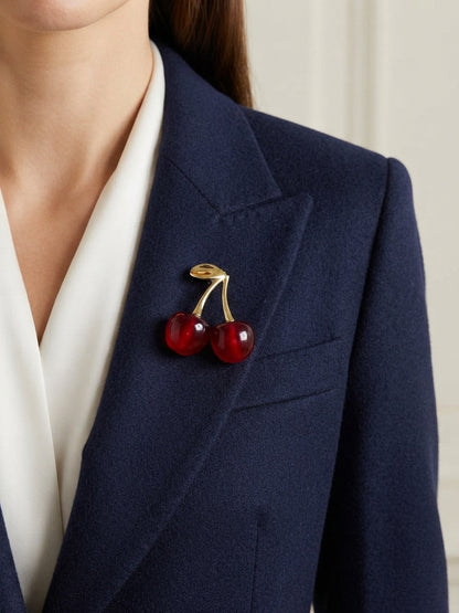 Broche cerise