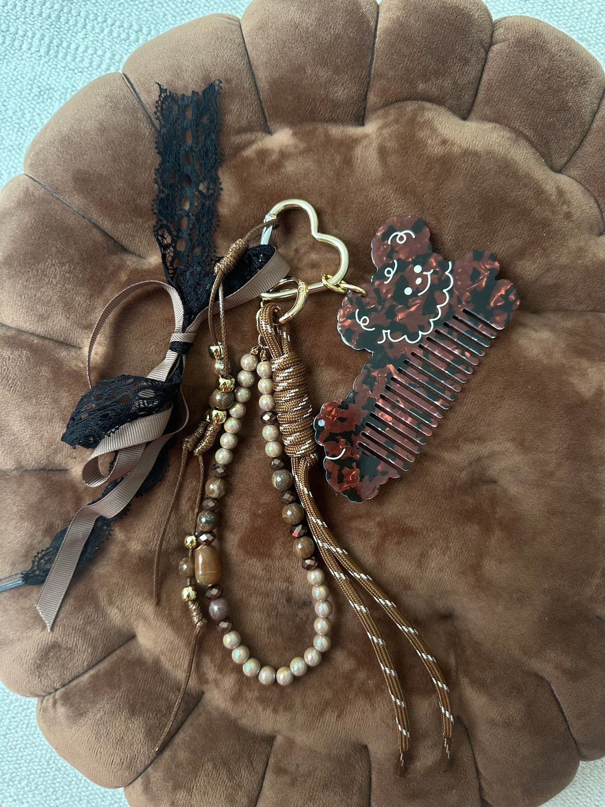 Grigri peigne chien léopard
