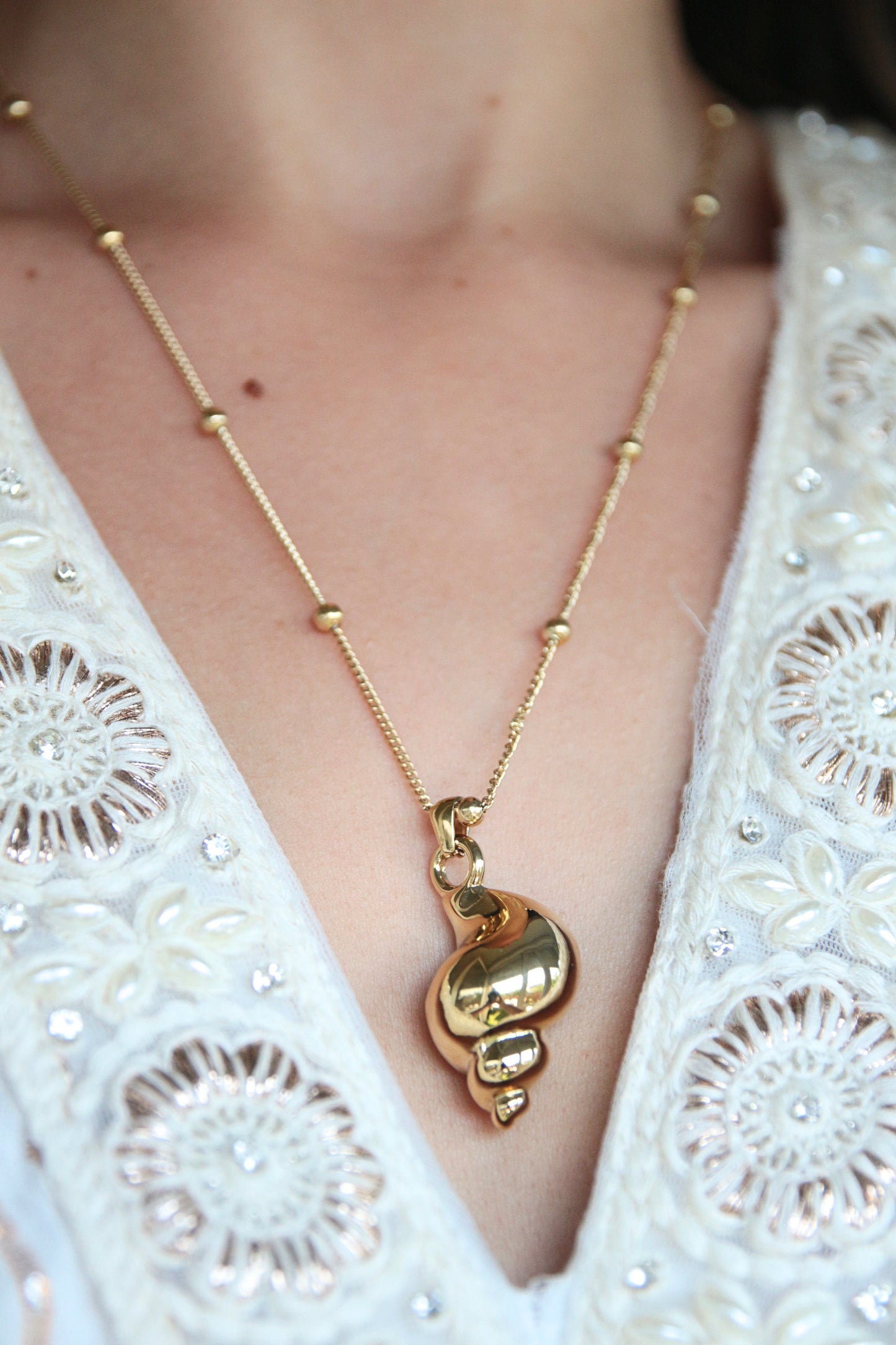 Collier coquillage doré - ISLA