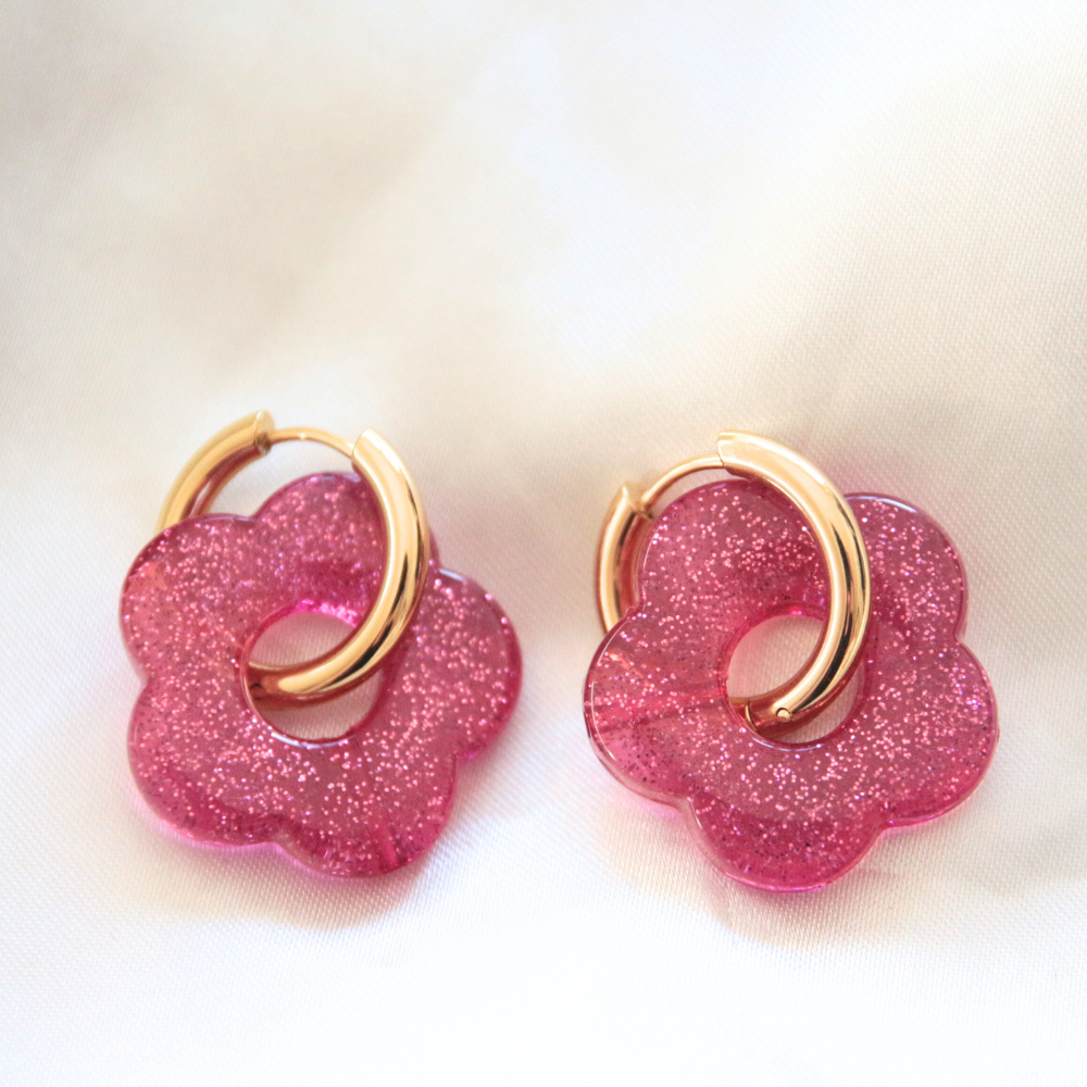 Boucles d'oreilles fleur résine fuchsia paillette - FLORINE