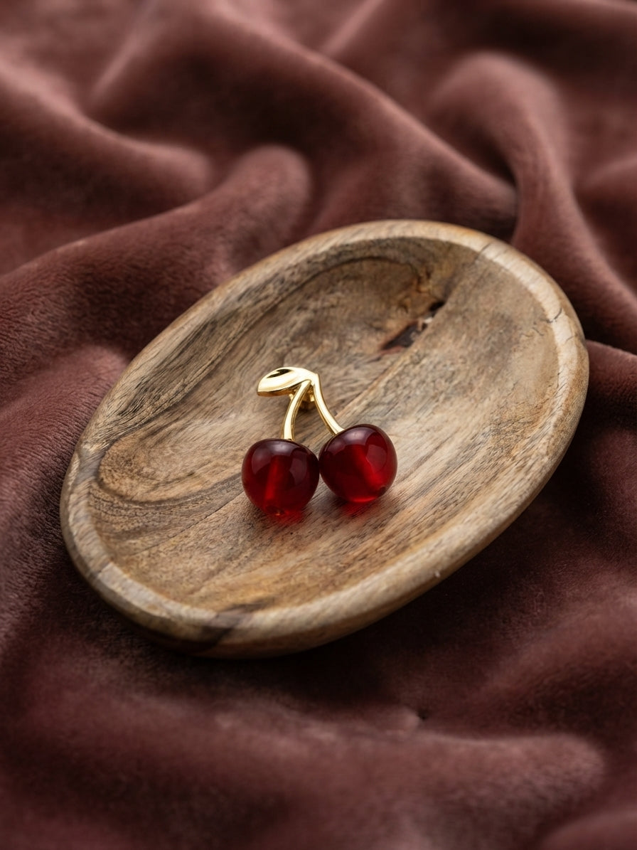 Broche cerise