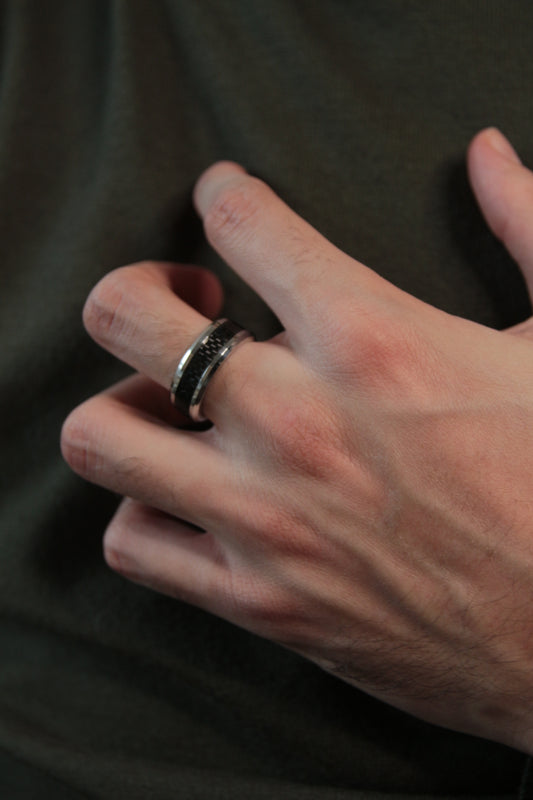 Bague homme anneau fibre de carbonne