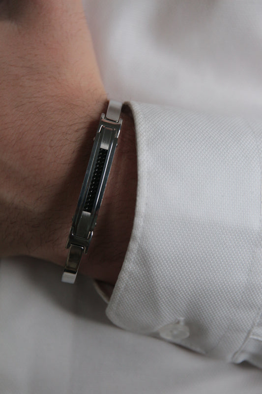 Bracelet acier homme fond noir Medium - AXEL
