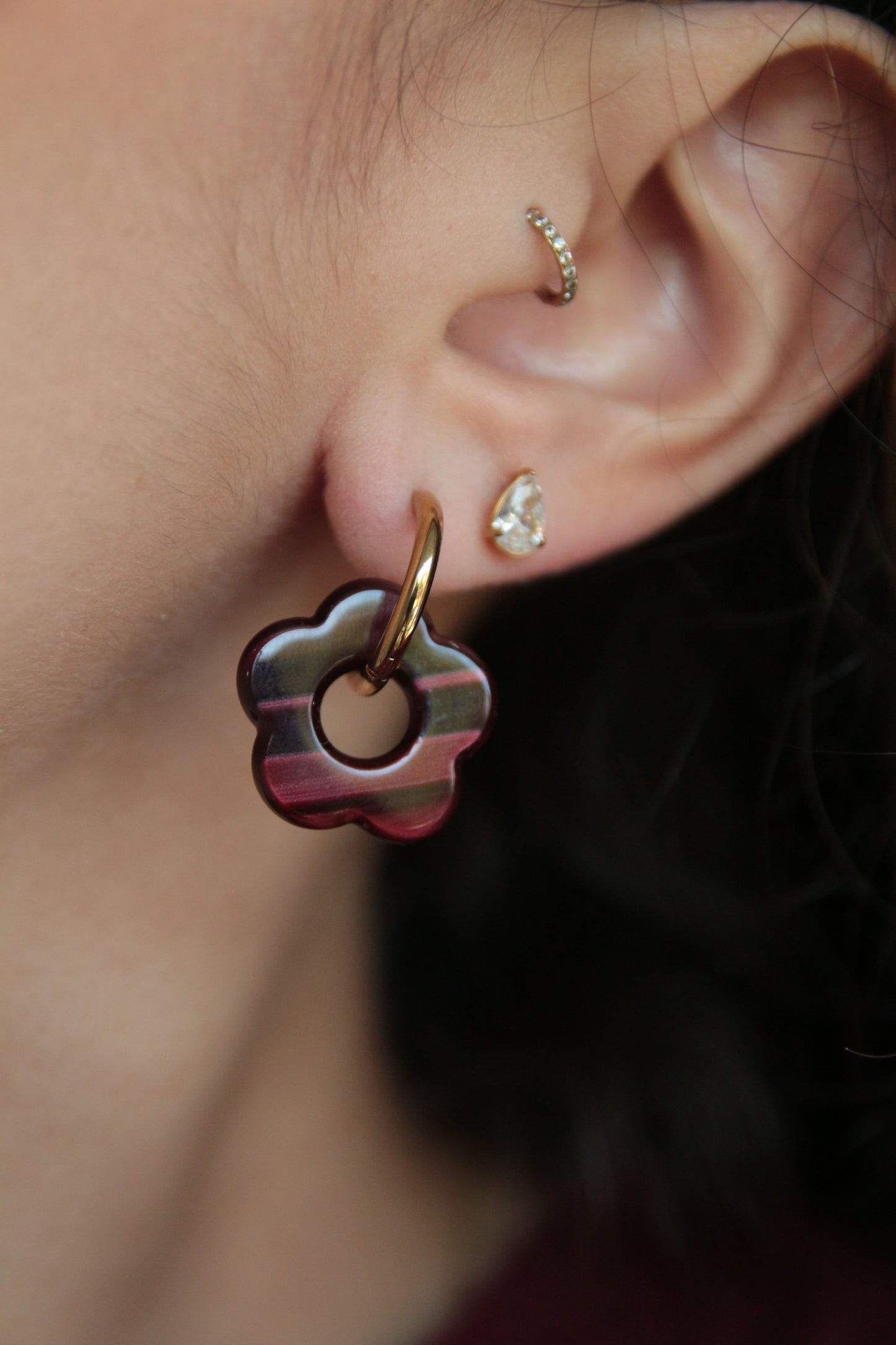 Boucles d'oreilles fleur résine red wine - FLORE