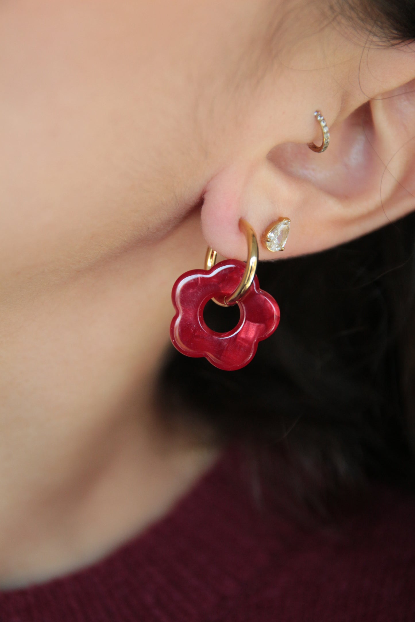 Boucles d'oreilles fleur résine rouge marbré - FLORE
