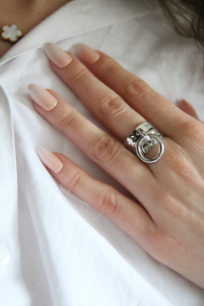 Bague breloque cercle argentée