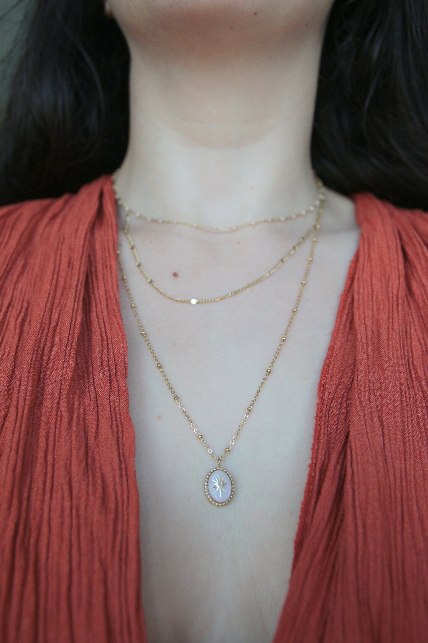 Collier triple rang médaillon - CASS